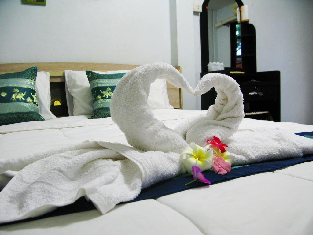 Cshouse Otel Chiang Mai Dış mekan fotoğraf