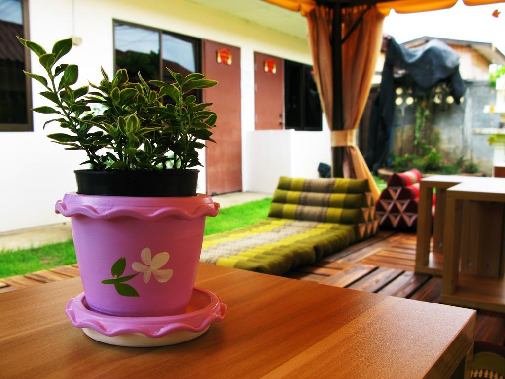 Cshouse Otel Chiang Mai Dış mekan fotoğraf