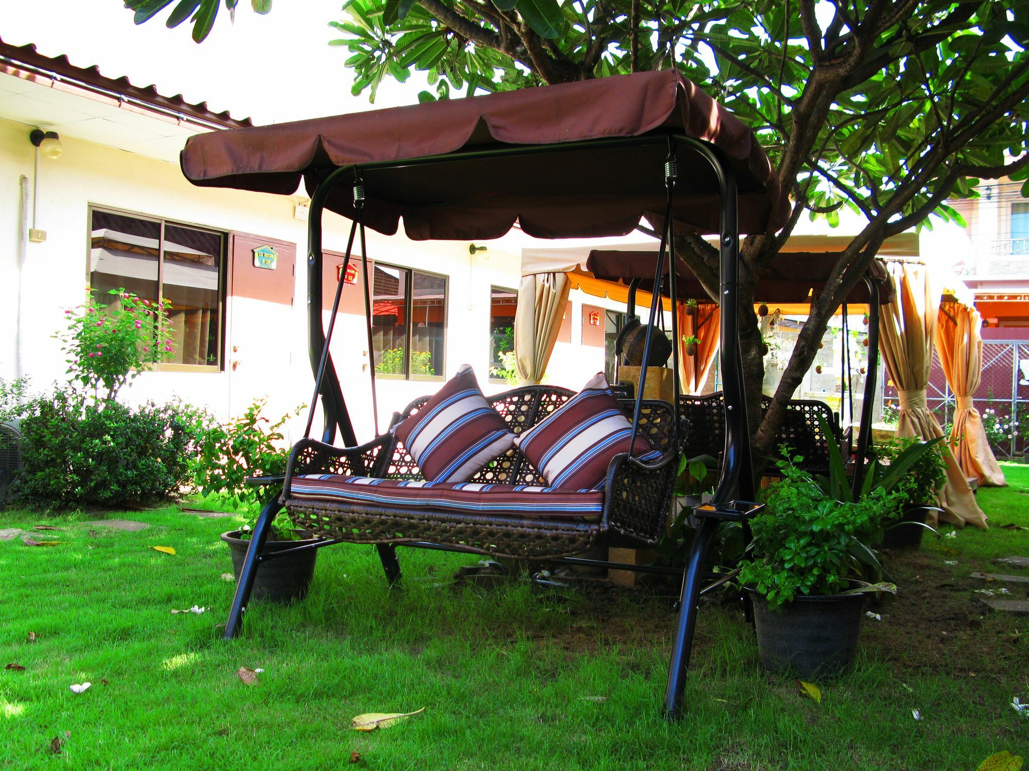 Cshouse Otel Chiang Mai Dış mekan fotoğraf