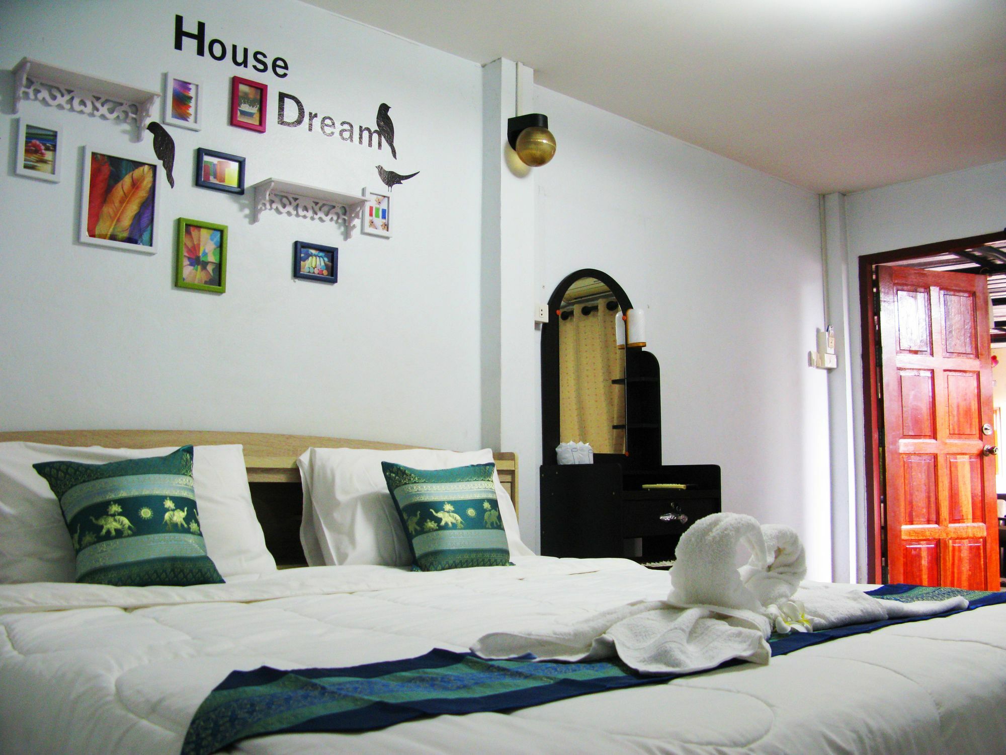 Cshouse Otel Chiang Mai Dış mekan fotoğraf